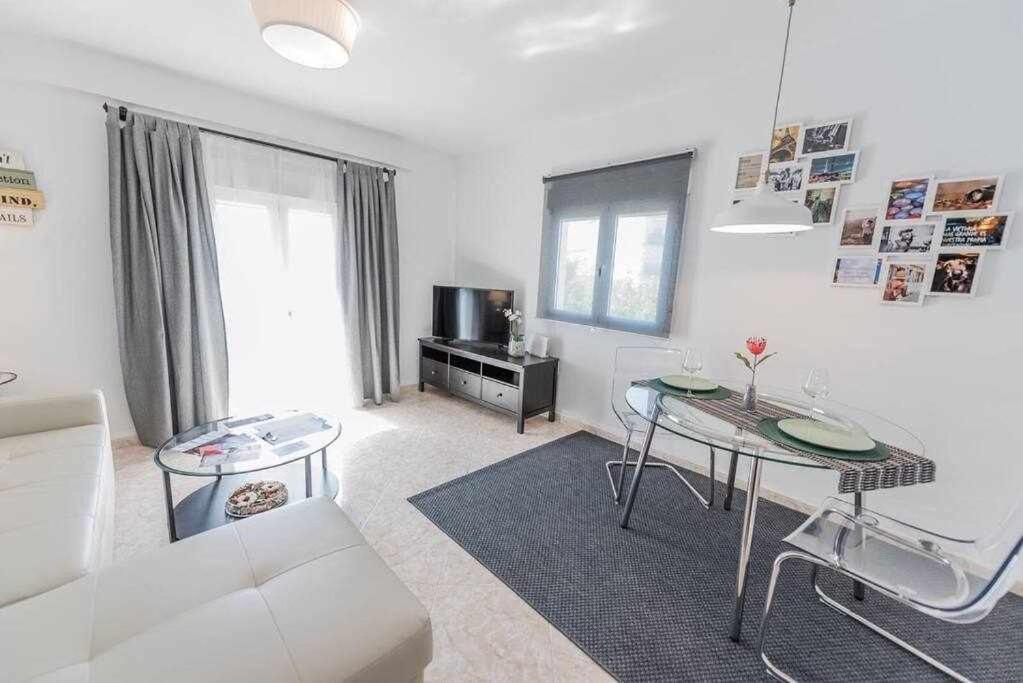 III Apartamentos Morales & Arnal Acogedor Y A 450M Ronda Bagian luar foto